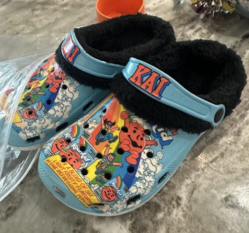Click to view full screen Gleammerch Snoopy x Christmas Crocs Crocband Clogs Shoes Comfortable For Men Women and Kids photo review
